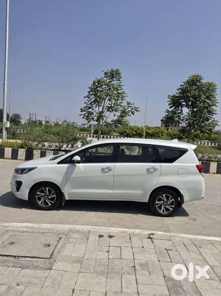 Toyota Innova Crysta 2.7 V, 2021, Diesel