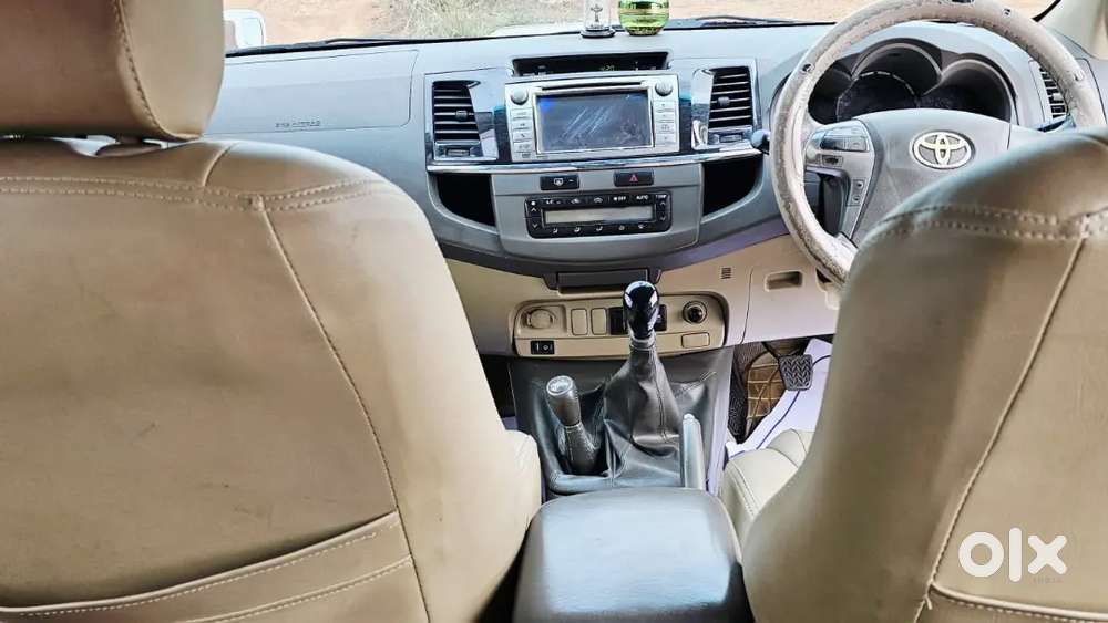 ഒറിജിനൽ കേരള Fortuner (4×4)
Manual Drive
Registration:2014
Km:290000