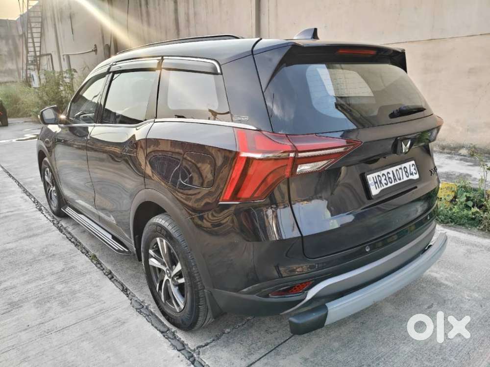 Mahindra Xuv700 2.0 Ax 5 Petrol Mt Str, 2024, Petrol