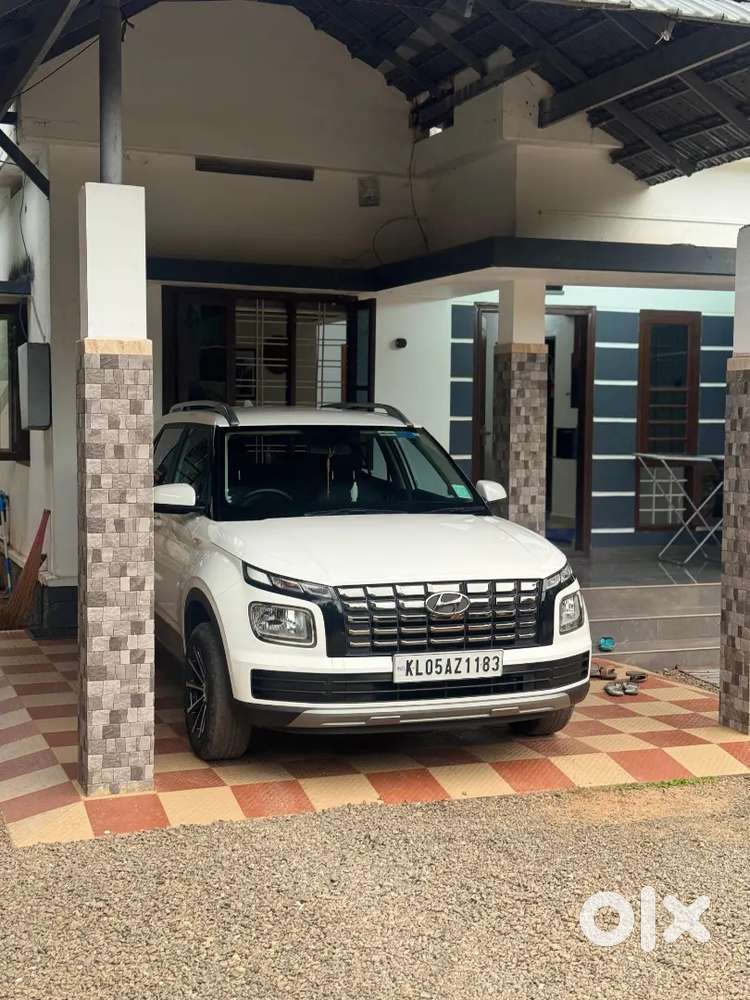 Hyundai Venue 2022 Urgent Sale Negotiable Price Neat Condition