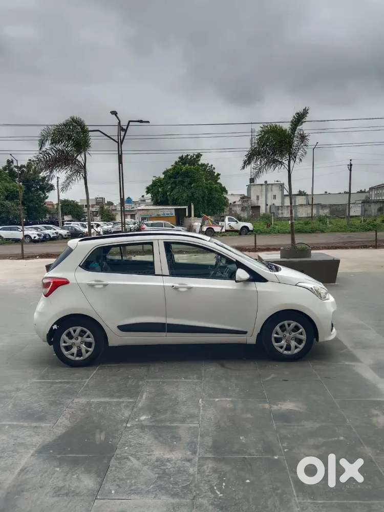 2017 Hyundai I10 Sportz Petrol
