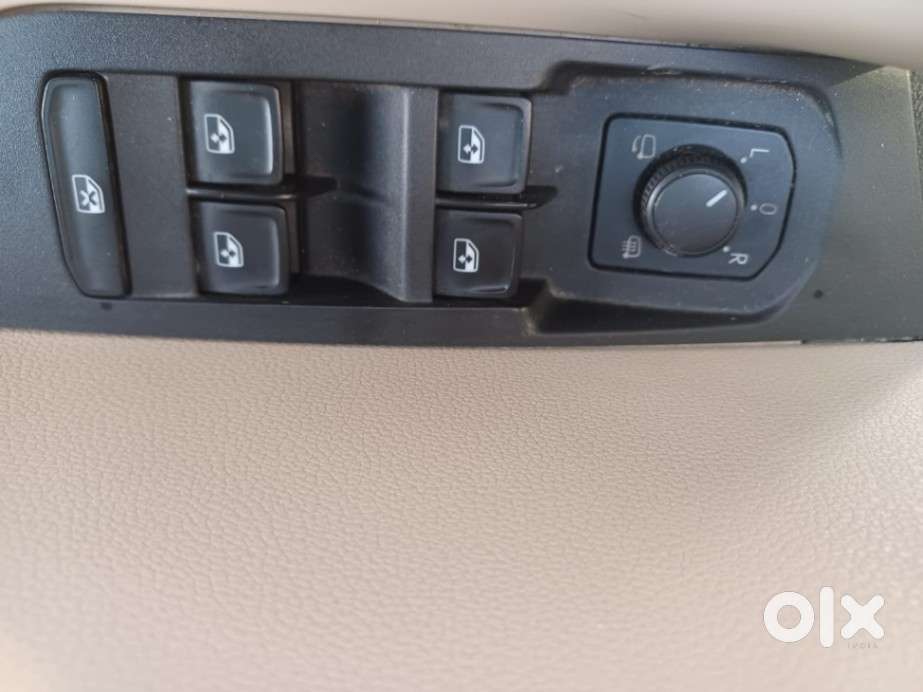 Skoda Karoq 1.5 Style At, 2020, Petrol