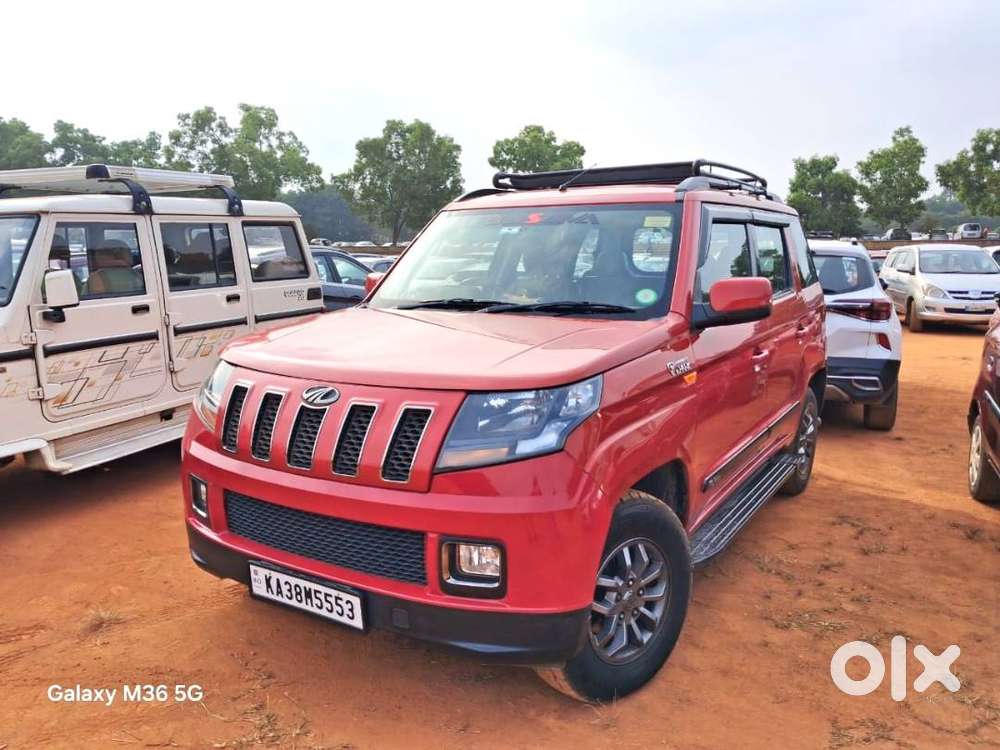 Tuv300 Top End 7 Seater
