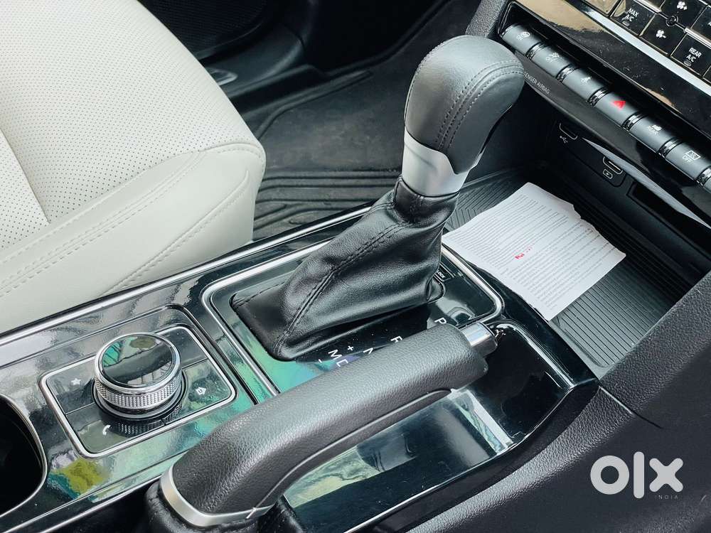 Mahindra Xuv700 2.2 Ax 7 Diesel At Str, 2023, Diesel