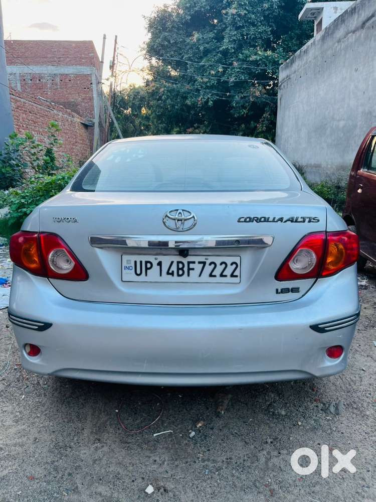 Toyota Corolla Altis 2011