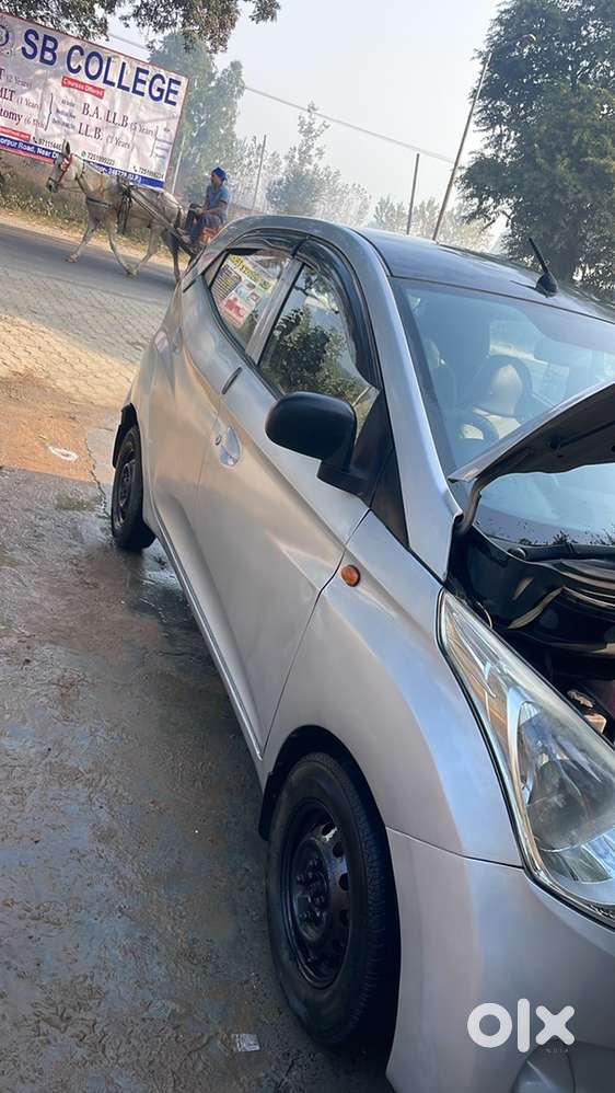 Hyundai Eon Petrol Automatic 2015 Year