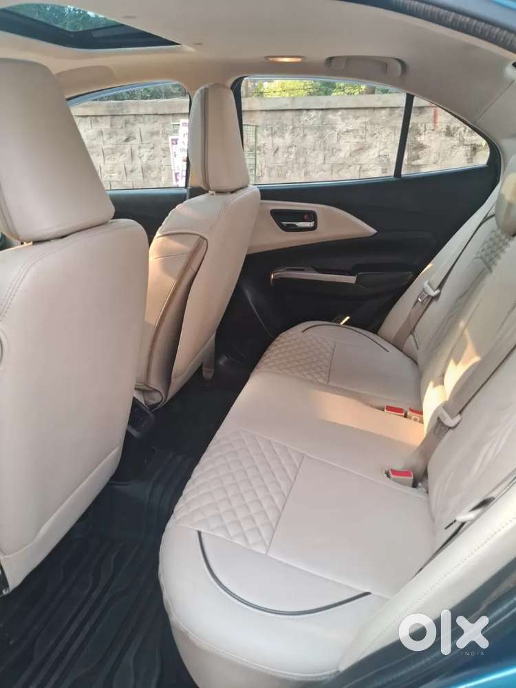 Maruti Suzuki Dzire Zxi Ags, 2025, Petrol