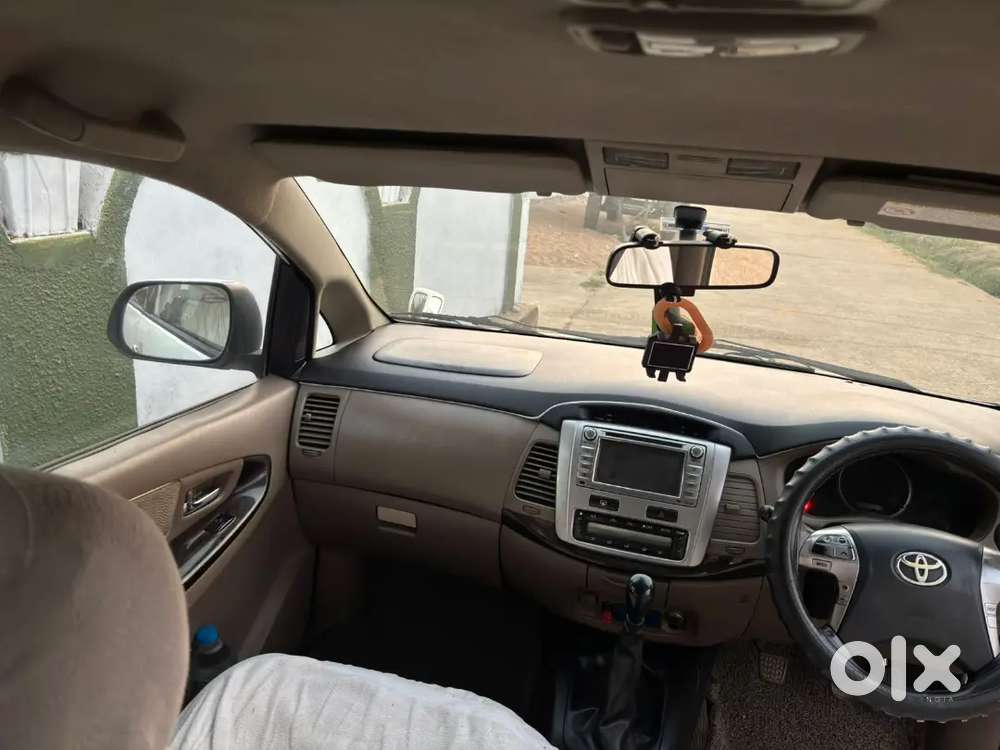 Toyota Innova 2015 Diesel Well Maintained