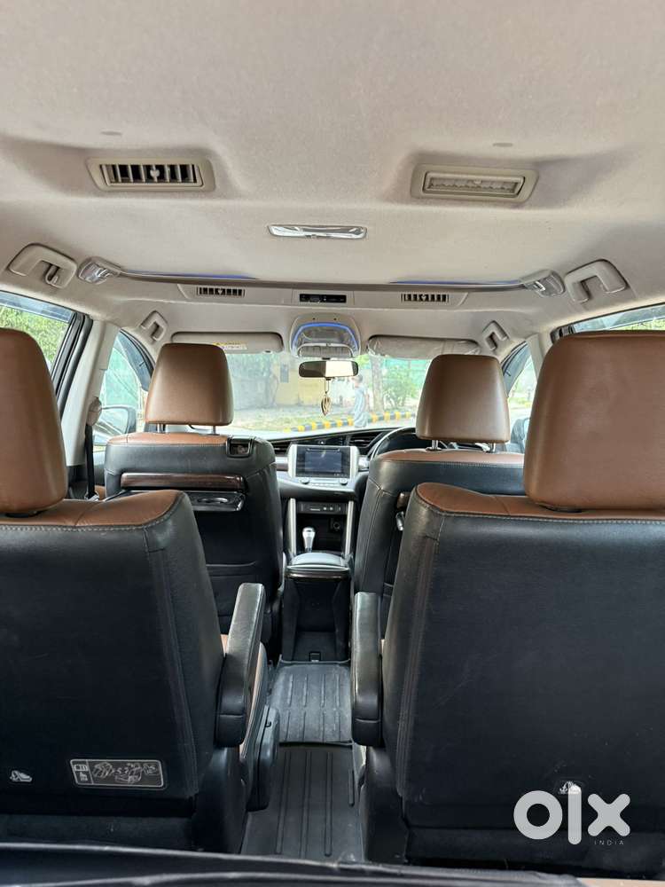 Toyota Innova Crysta 2.8z Automatic, 2018, Diesel