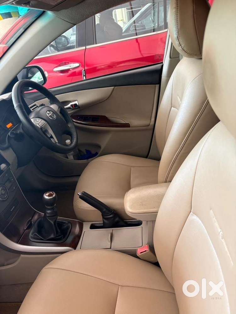 Toyota Corolla Altis 2011 Diesel Well Maintained