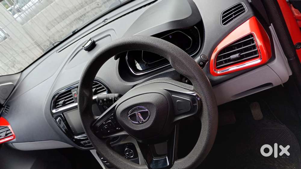Tata Tiago Xza Plus, 2020, Petrol