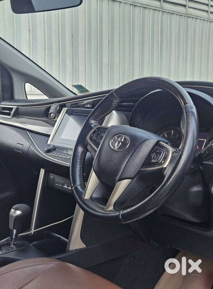 Toyota Innova Crysta 2.8 Z, 2016, Diesel