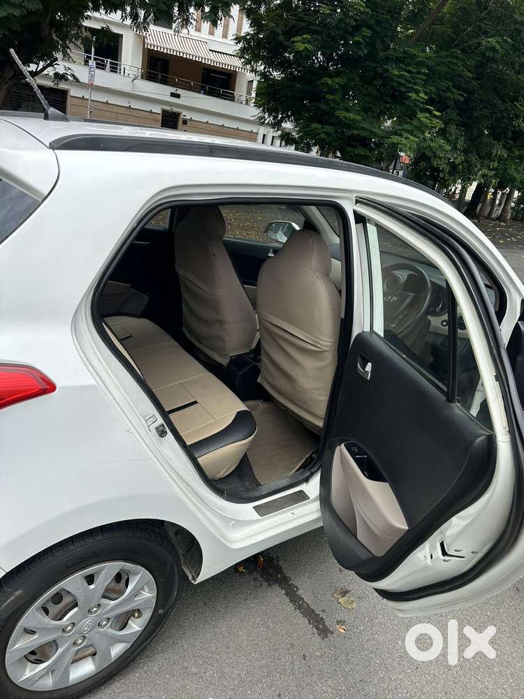 Hyundai Grand I10 1.2 Kappa Sportz Option, 2015, Cng & Hybrids