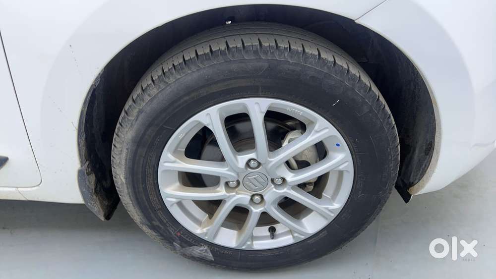 Maruti Suzuki Swift 1.3 Zxi, 2024, Petrol