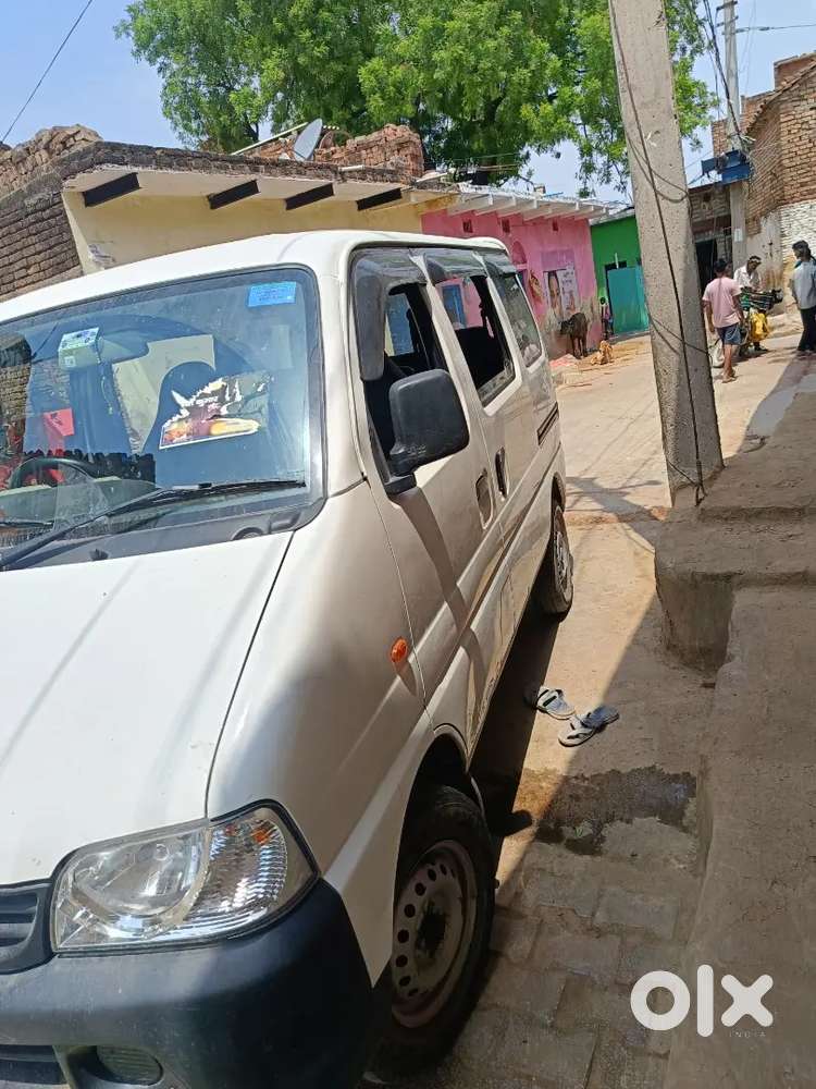 Maruti Eeco Smiles 2025
