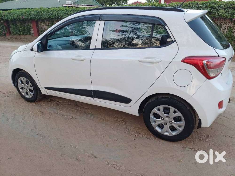 Hyundai Grand I10 Sportz O 1.2, 2015, Petrol