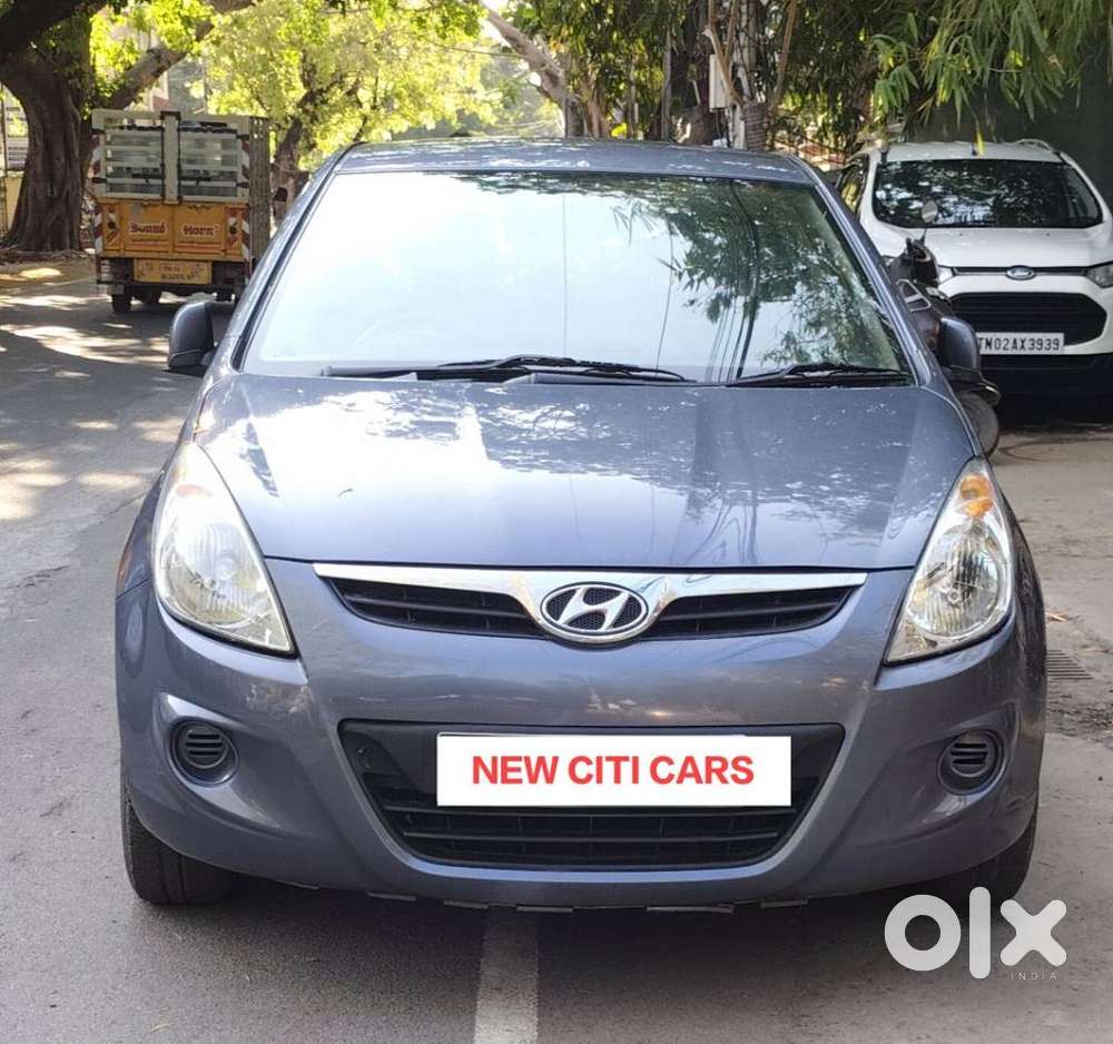 Hyundai I20 2010-2012 1.2 Sportz, 2011, Petrol