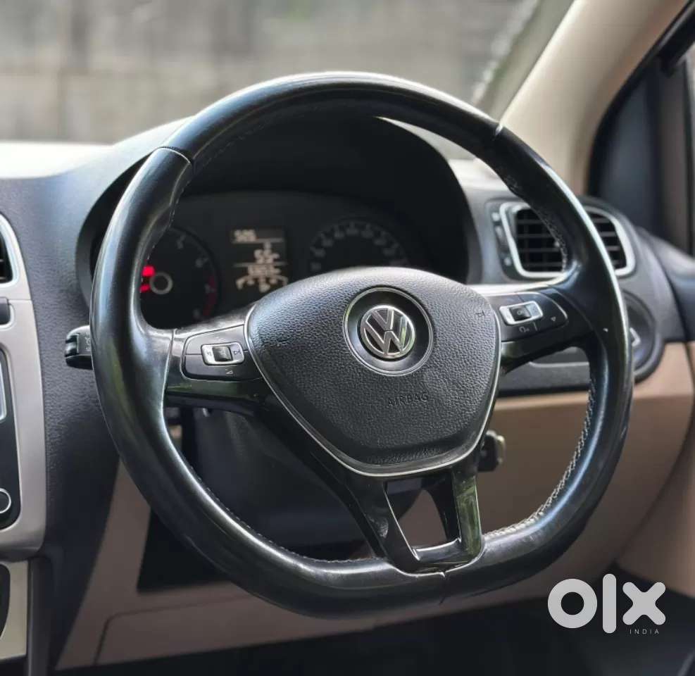 Volkswagen Polo Petrol Highline 1.2l, 2017, Petrol