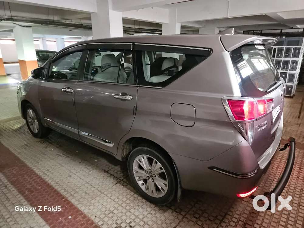 Toyota Innova Crysta 2016 Diesel Manual