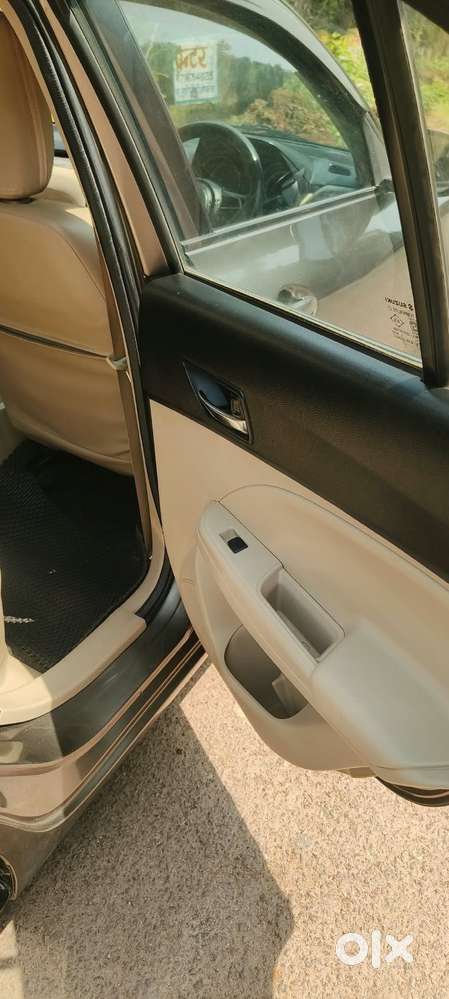 Maruti Suzuki Dzire 1.2 Vxi, 2023, Petrol