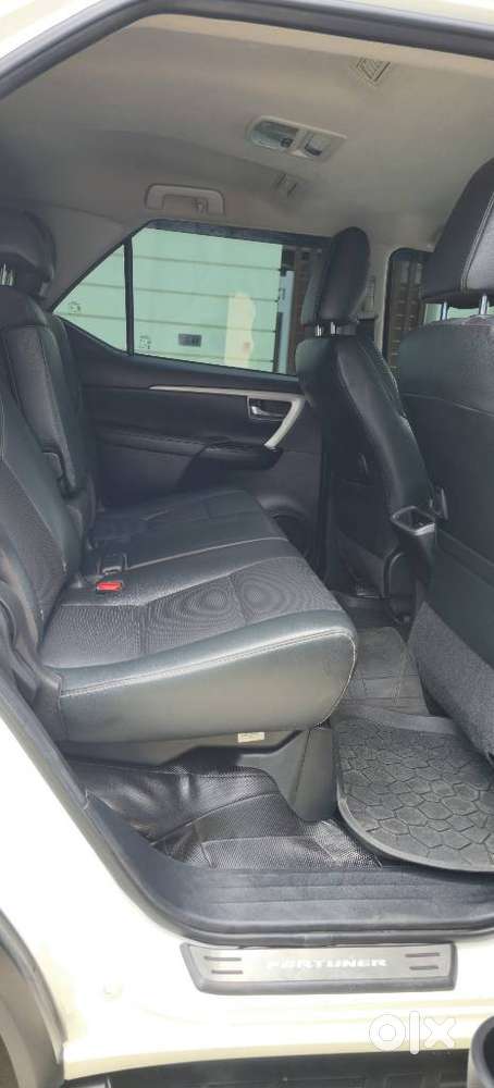 Toyota Fortuner Legender 4x2 At 2.8, 2022, Diesel
