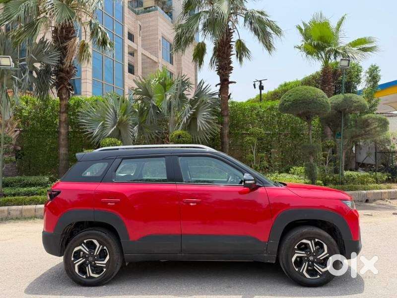 Maruti Suzuki Vitara Brezza Zxi +, 2025