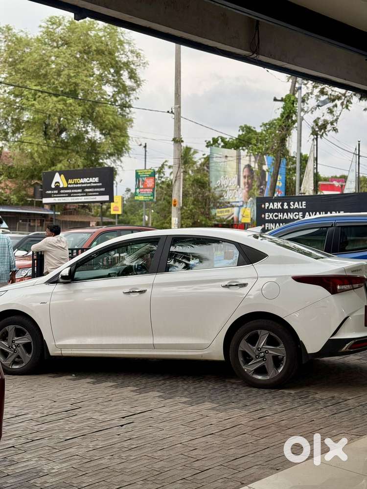 Hyundai Verna 1.5 Sx Ivt, 2020, Petrol
