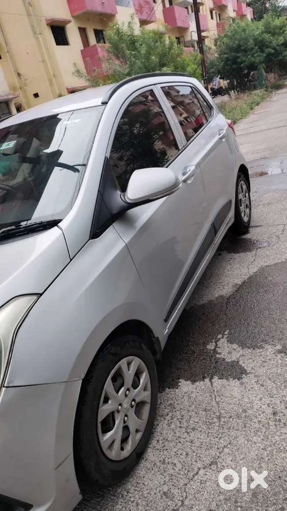 Hyundai I10 Sportz 2015