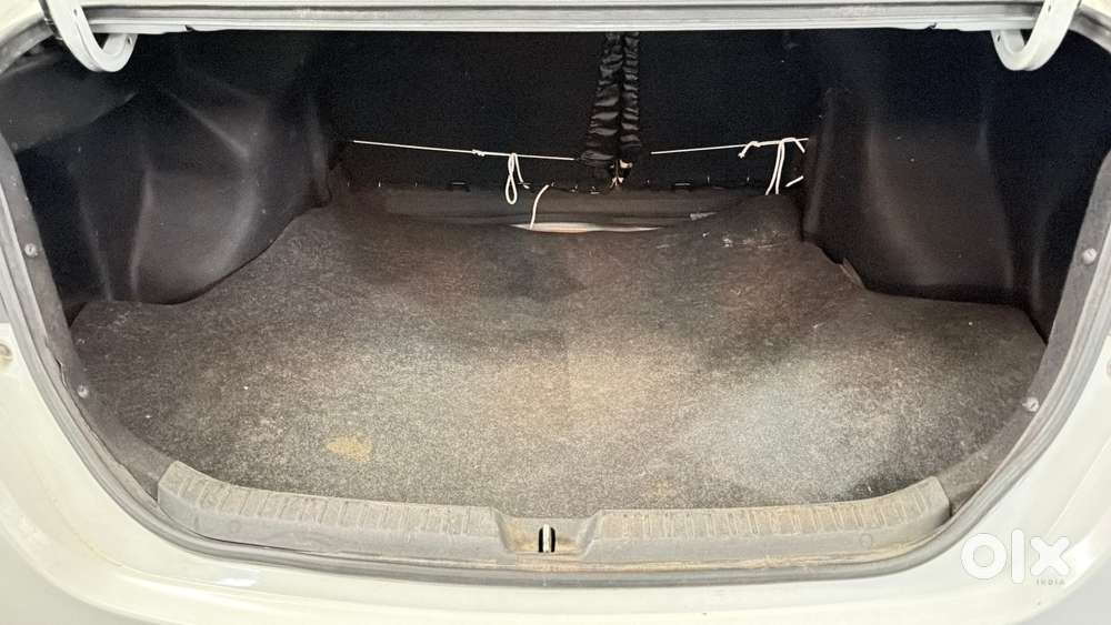 Toyota Yaris V Cvt, 2018, Petrol
