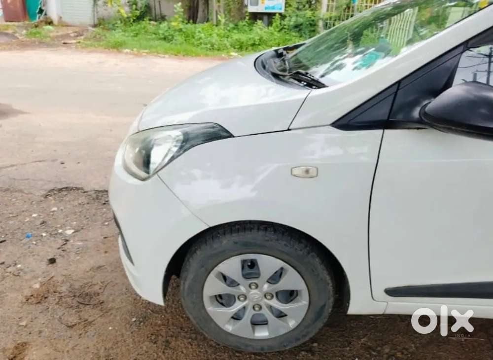 Hyundai Xcent 2015 Petrol Well Maintained
