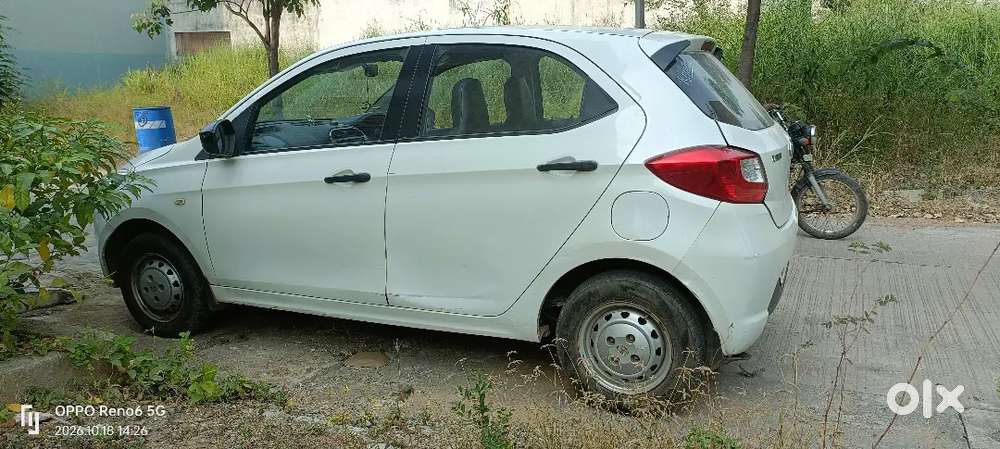 Tata Tiago 2016 Petrol 65700 Km Driven