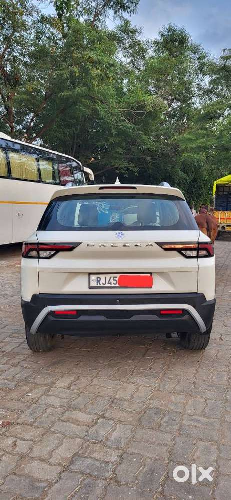 Maruti Suzuki Brezza 1.5 Lxi Cng, 2023, Cng & Hybrids