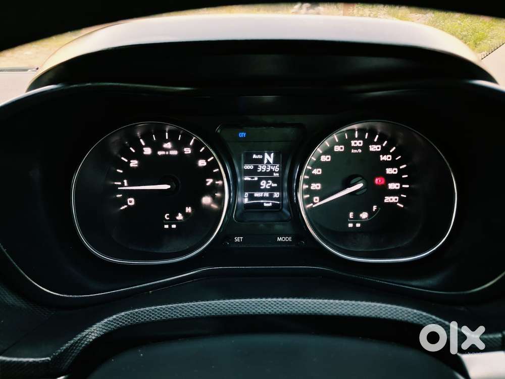 Tata Nexon 1.2 Revotron Xza Plus, 2018, Petrol