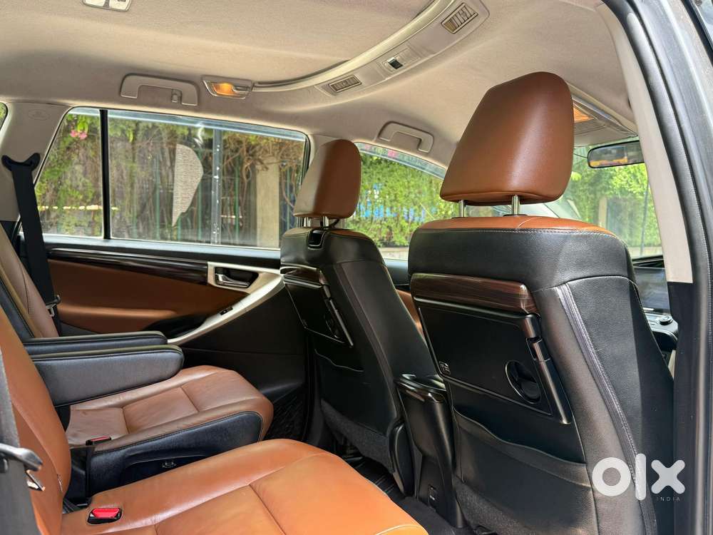 Toyota Innova Crysta 2.8 Z, 2017, Diesel