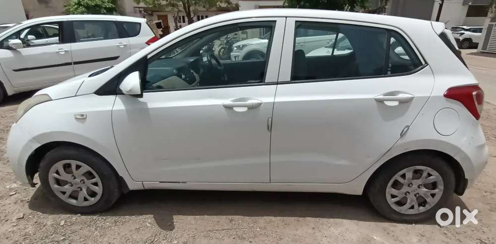 Hyundai Grand I10 Sport 2017 Cng & Hybrids Well Maintained