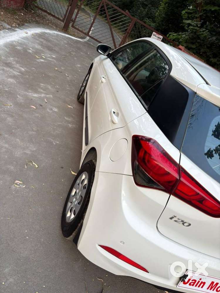 Hyundai Elite I20 Sportz Plus, 2015, Petrol