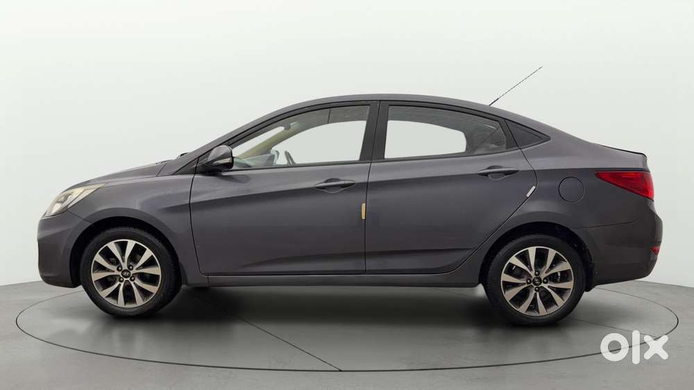 Hyundai Verna Fluidic 1.6 Vtvt Sx, 2014, Petrol