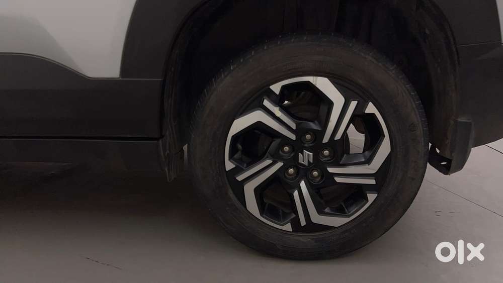 Maruti Suzuki Brezza Zxi Plus At, 2022, Petrol