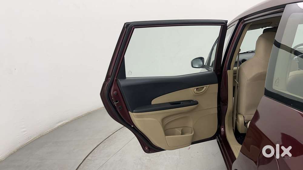 Honda Mobilio V I-vtec, 2015, Petrol