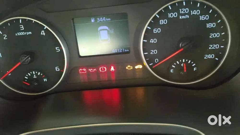 Kia Seltos 2022 Diesel 45000 Km Driven Showroom Track Automatic