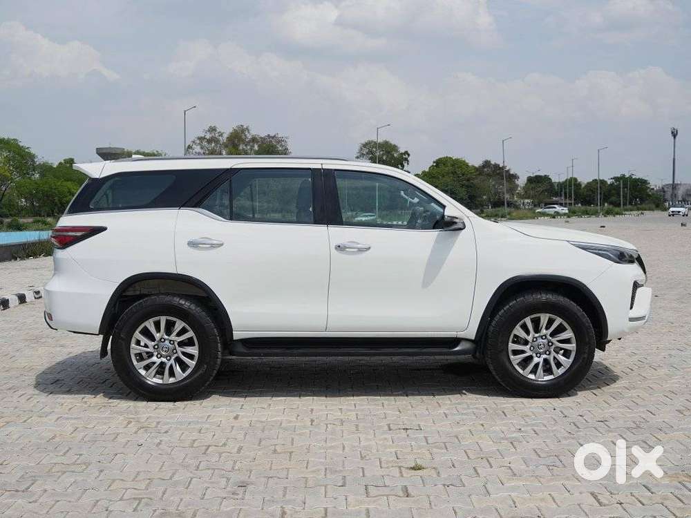Toyota Fortuner 4x2 At 2.8 Diesel, 2021, Diesel