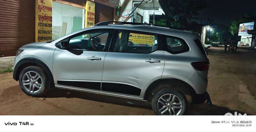 Renault Triber Rxz 2022 Year