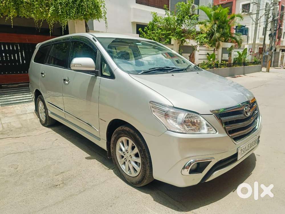 Toyota Innova 2.5 Z Diesel 7 Seater Bs Iv, 2014, Diesel