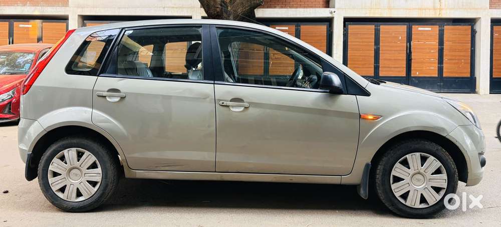 Ford Figo Petrol Zxi, 2011, Petrol