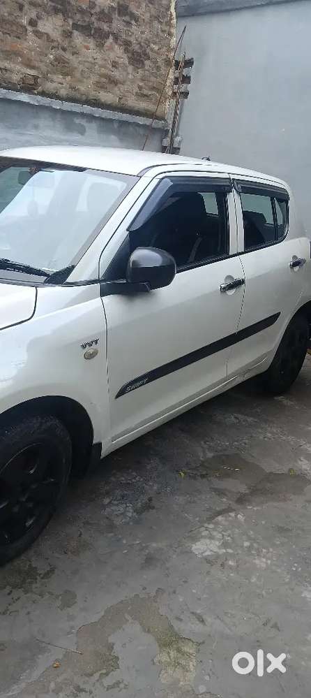 Maruti Suzuki Swift 2015 Lxi