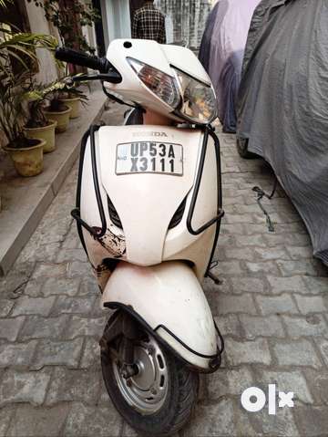 Old activa best sale price olx