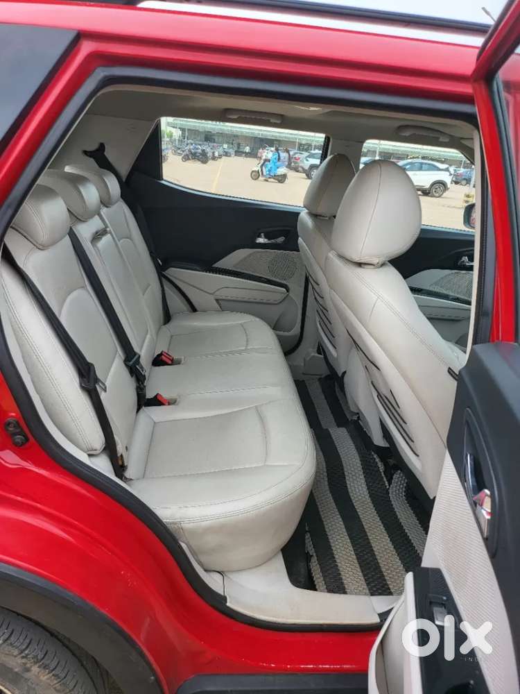 Mahindra Xuv300 W8 Amt Diesel, 2020, Diesel