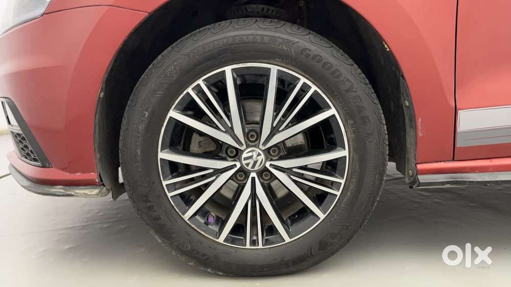 Volkswagen Vento 1.0 Red & White Edition, 2020, Petrol