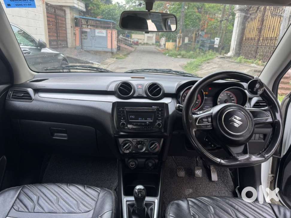 Maruti Suzuki Swift Vxi + Manual, 2020, Petrol