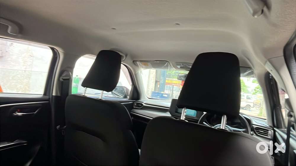 Maruti Swift Vxi Petrol Automatic 2025